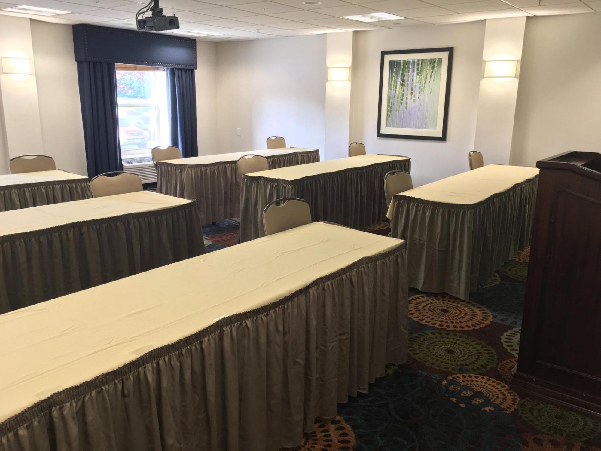Holiday Inn Express Danbury I-84, An Ihg Hotel Εξωτερικό φωτογραφία